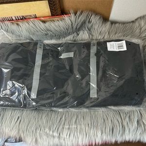 NWT Bella Russo 24" Canvas Weekend Overnight Luggage Bag